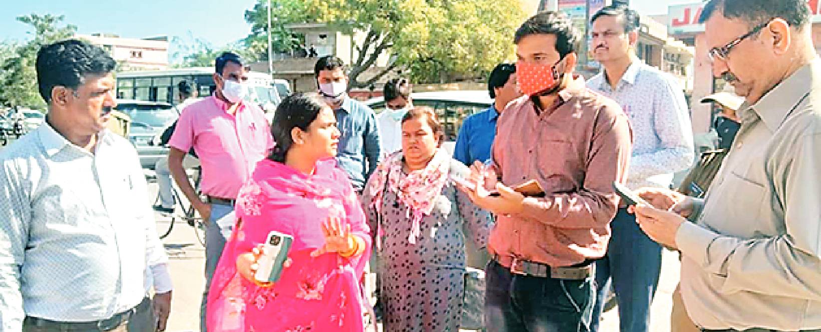 Mayor inspects cleanliness ahead of Bhagwat Katha